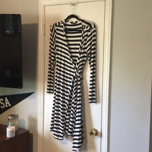 Banana republic blue and white wrap dress